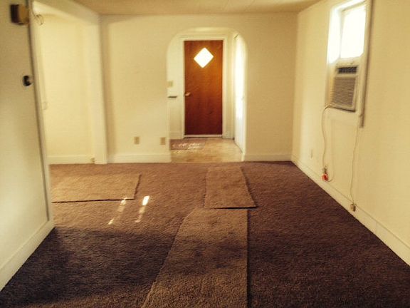 3rd image of 309 E Winter Ave