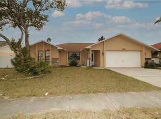 11433 Brown Bear Ln, Port Richey, FL 34668