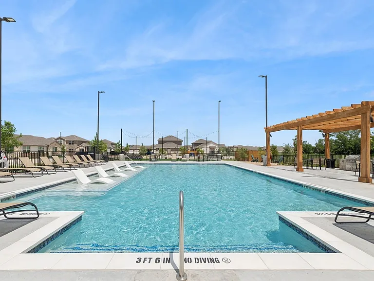 Ascend at Valverde — Photo 6