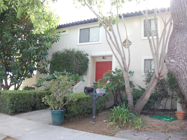 733 N Voluntario St — Photo 1