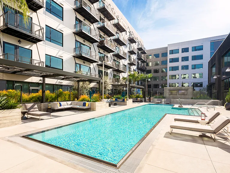 Amp Lofts — Photo 23