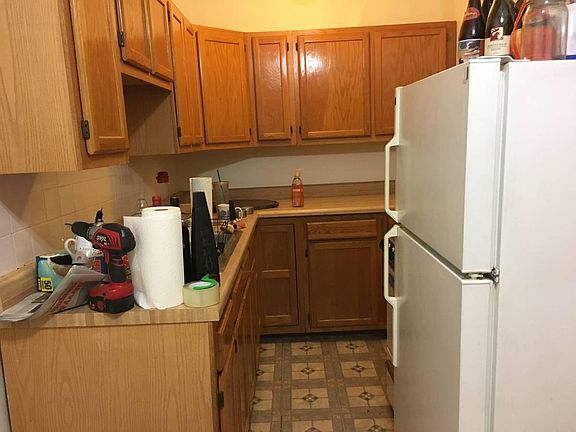 2nd image of 4615 N Lincoln Ave APT 202