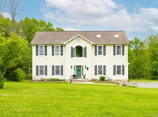 12 Broadview Lane, Red Hook, NY 12571