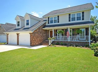 1310 Woodpecker Ln, Hanahan, SC 29410