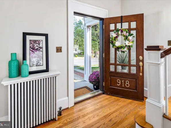 918 William St, Fredericksburg, VA 22401
