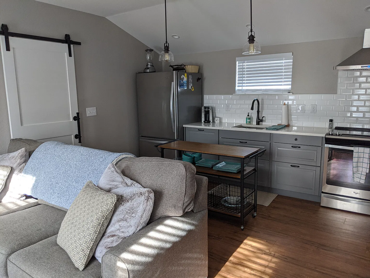 1 bed, 600 sqft, $2,300 — Photo 3