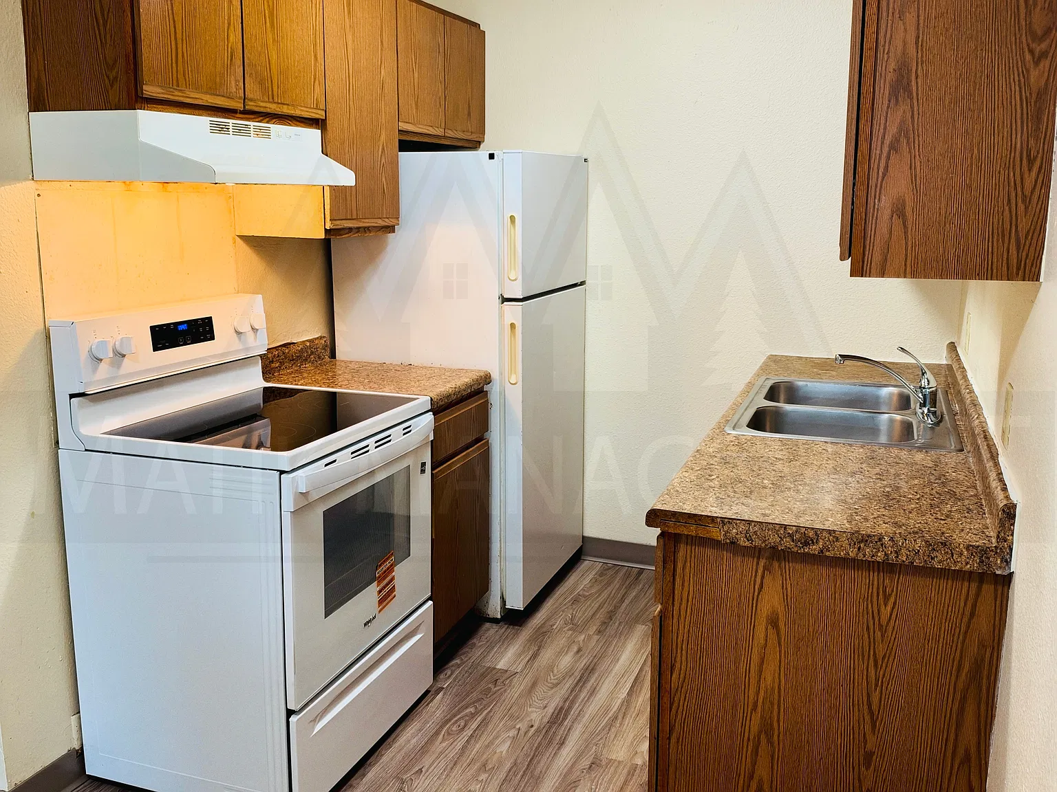 3 bed, $1,160 — Photo 4