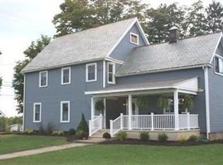 2799 Bartlett Rd, Mantua, OH 44255