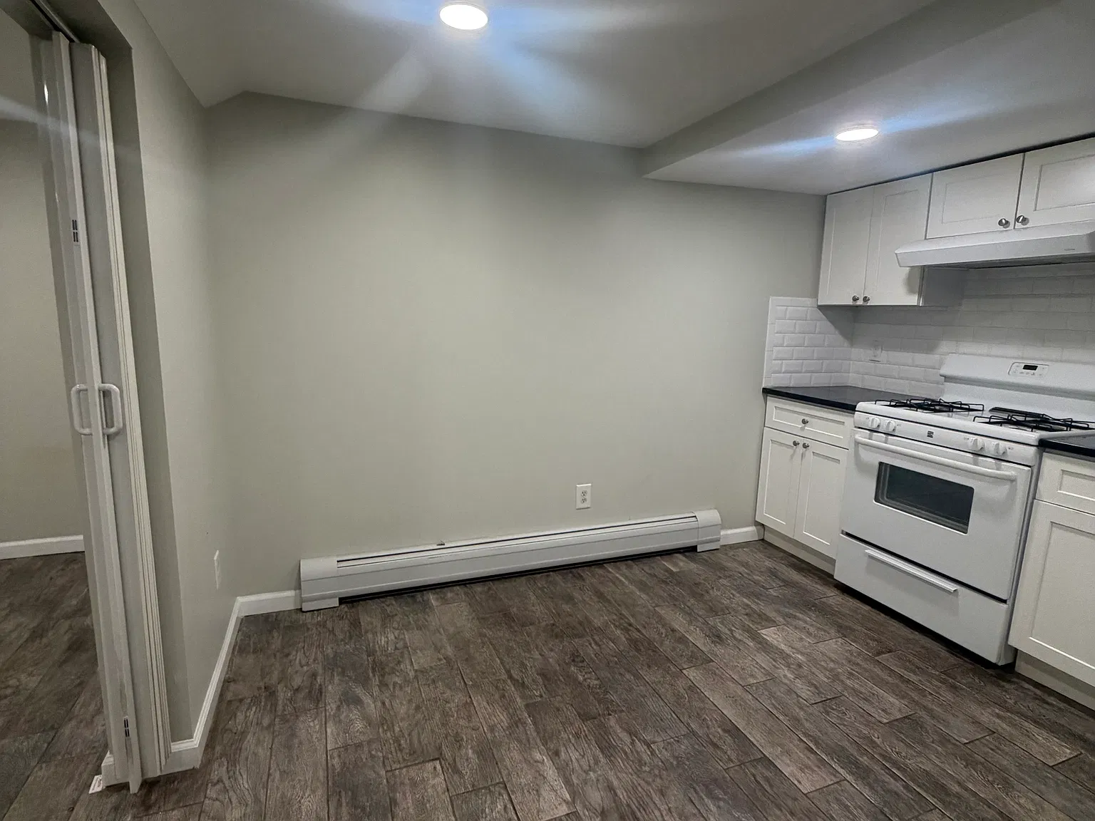 1 bed, $1,300 — Photo 3