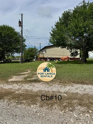 2432 W Austin St #10 Photo 1