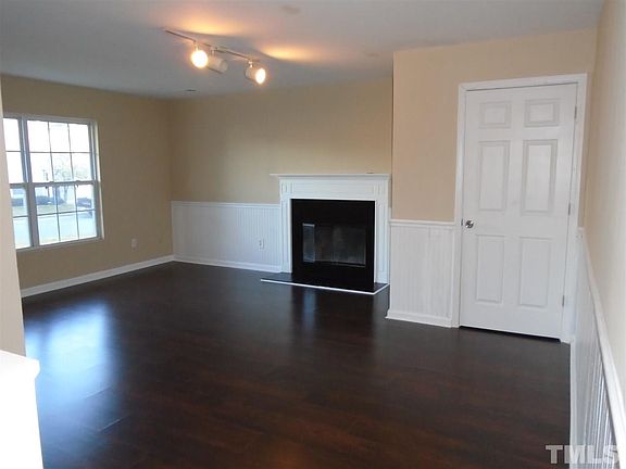 4th image of 704 Big Twig Ln