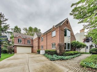 631 S Pine Ave, Arlington Heights, IL