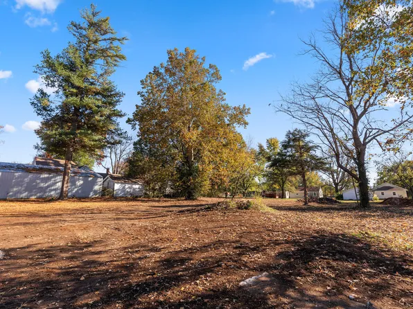 208 E Main Street, Walnut Grove, MO 65770