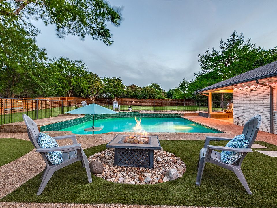 1st image of 13980 Red Oak Cir S
