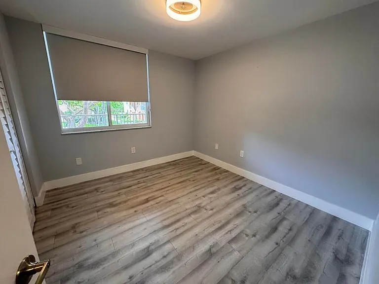 6936 SW 39th St #D203 — Photo 6
