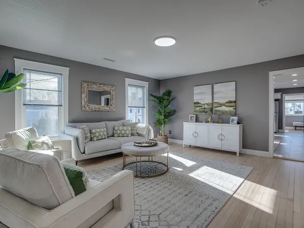 341 High St #2, Newburyport, MA 01950