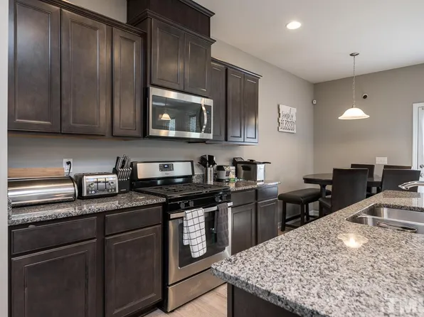 718 Maypearl Ln, Raleigh, NC 27610