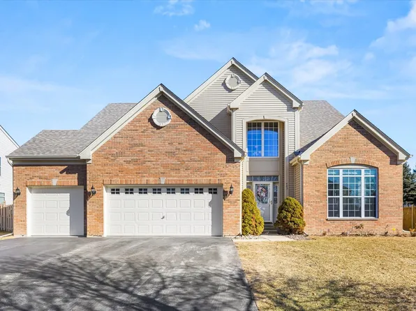 402 S Palmer Dr, Bolingbrook, IL 60490