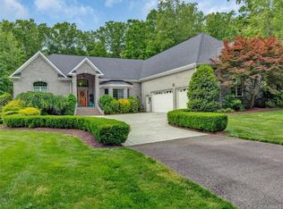 905 Dalmore Dr, Midlothian, VA 23113