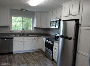 25 Douglas Ln, Hamilton, OH 45011