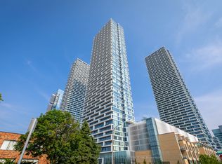 898 Portage Pkwy #5710, Vaughan, ON L4K 0J6
