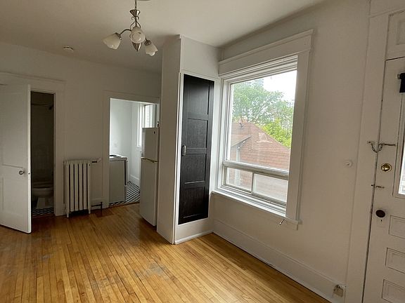 3rd image of 318 Cooper St #21