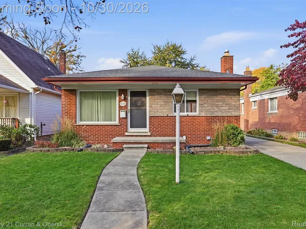 4174 Gertrude St, Dearborn Heights, MI 48125