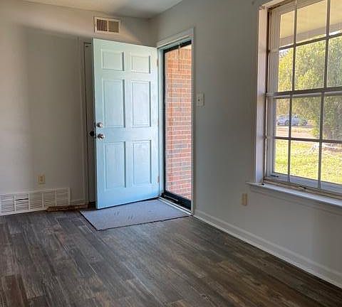 4th image of 7798 Cherry Valley Blvd