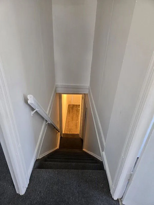 1 bed, 1.0 bath, 1436 sqft, $2,000 — Photo 2