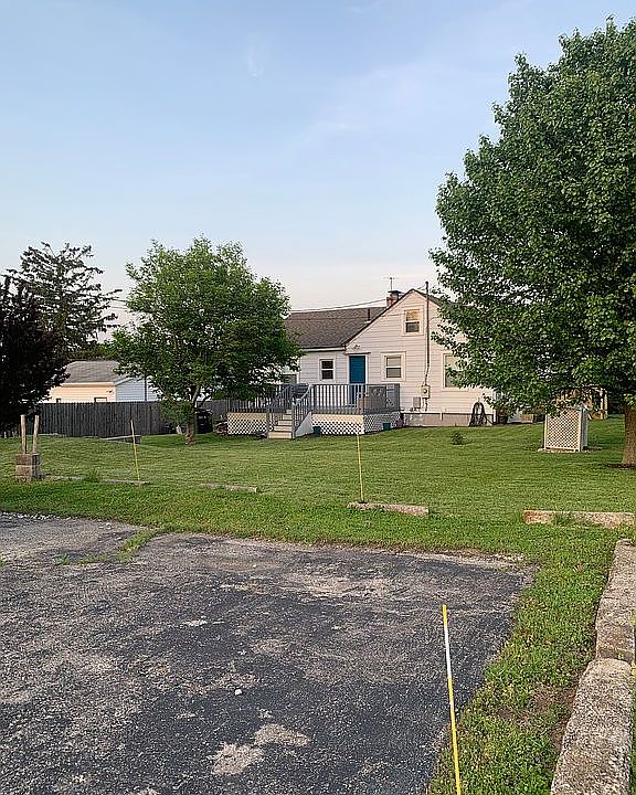 2nd image of 717 W Main St