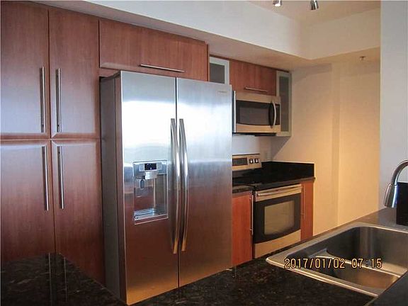4th image of 3232 SW 22nd St APT 1106