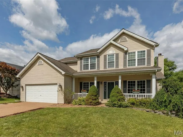 19 Savannah Hill Dr, Saint Peters, MO 63376