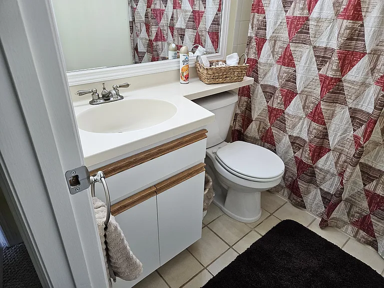 114 Beach Park Ln — Photo 11