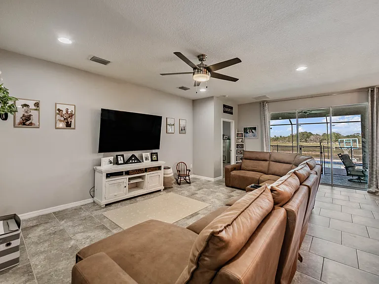 6420 Triton Ln — Photo 45