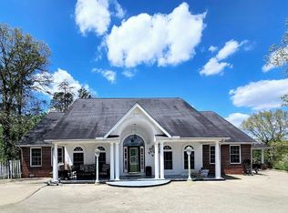 890 Cody Dr, Grayson, KY 41143