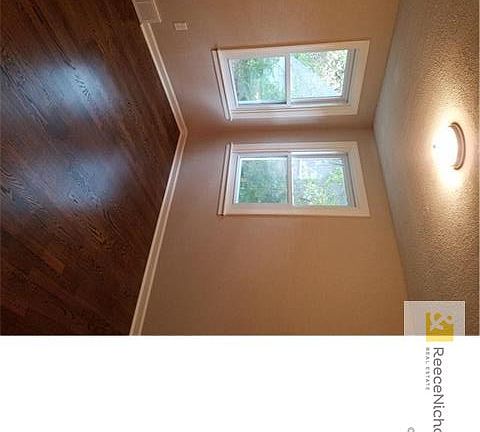 4th image of 6500 Oak Dr