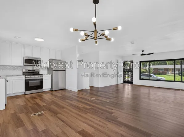 10204 Edgefield Dr, Saint Louis, MO 63136