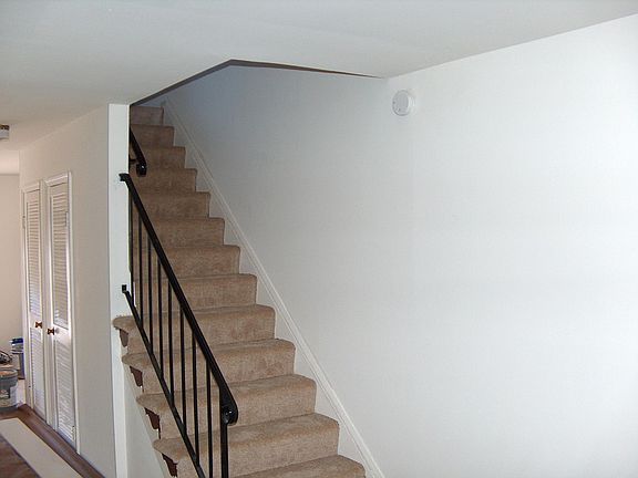 4th image of 1776 Belle Dr