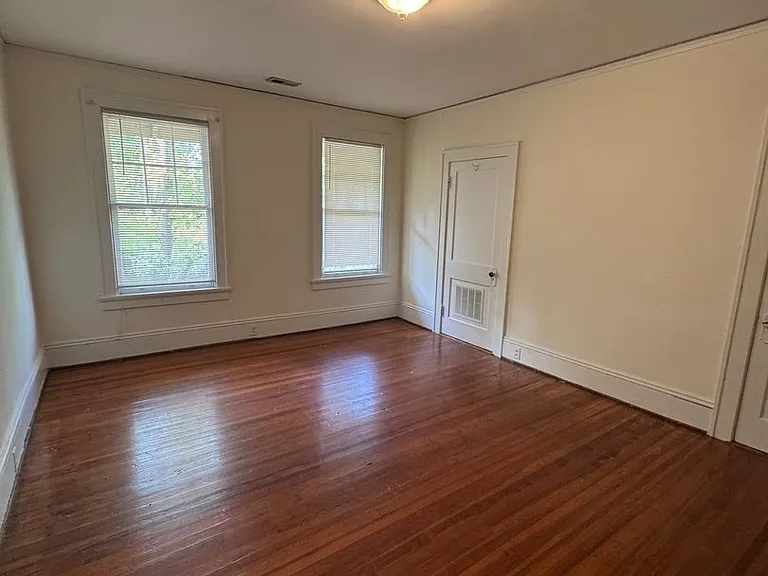 429 S Boylan Ave — Photo 6