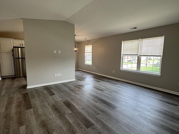 3rd image of 5946 Fiesta Ave #D