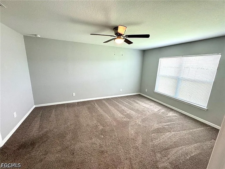 1424 NW 4th St — Photo 6