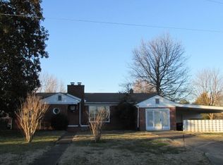 819 Backusburg Rd, Mayfield, KY 42066