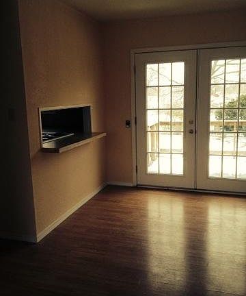 4th image of 810 E Taylor Ave