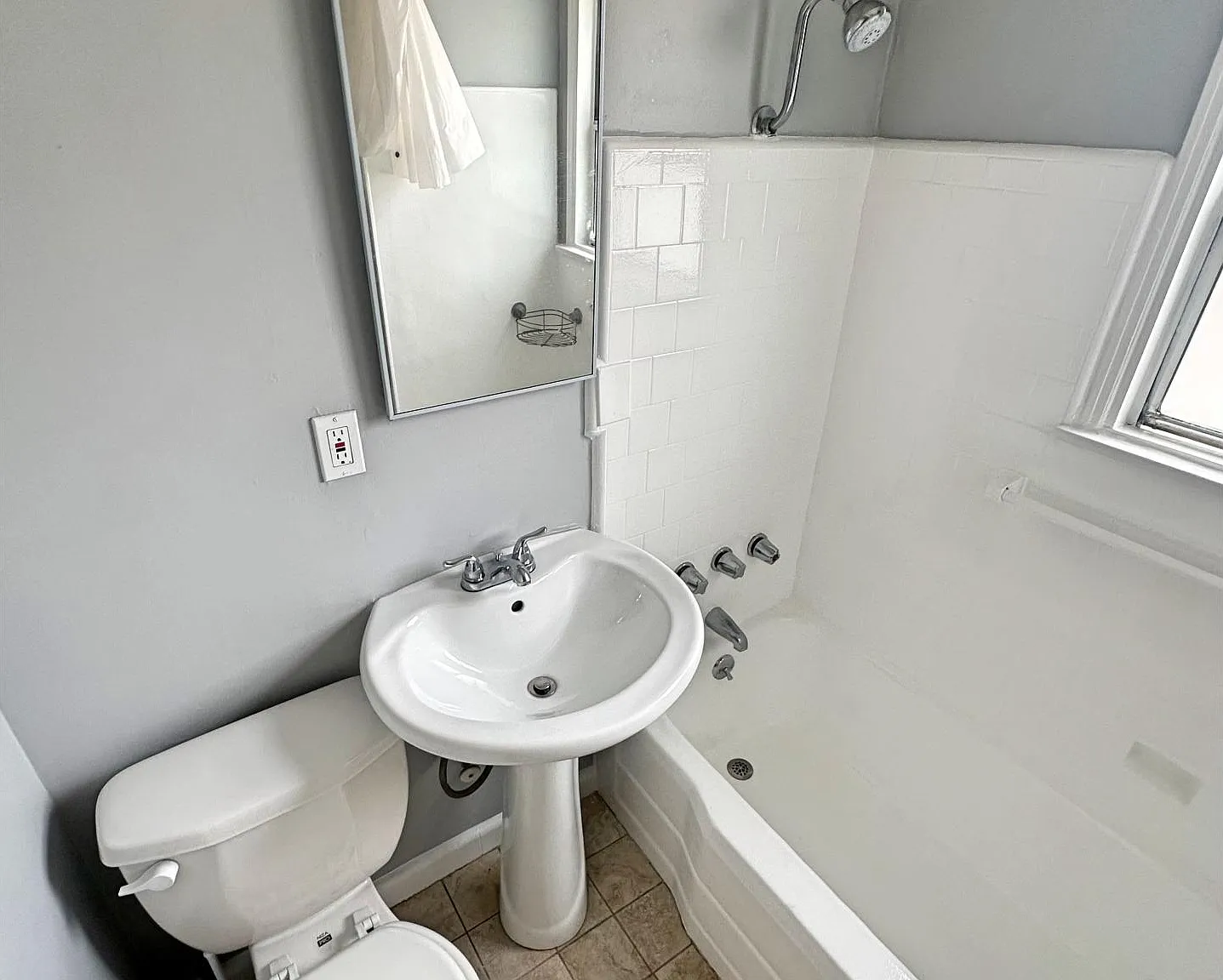 Studio, 447 sqft, $1,425 — Photo 2