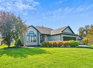 8774 King Pl, Crown Point, IN 46307