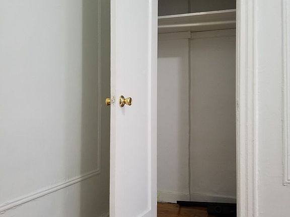 4th image of 1647 Sterling Pl APT 1D