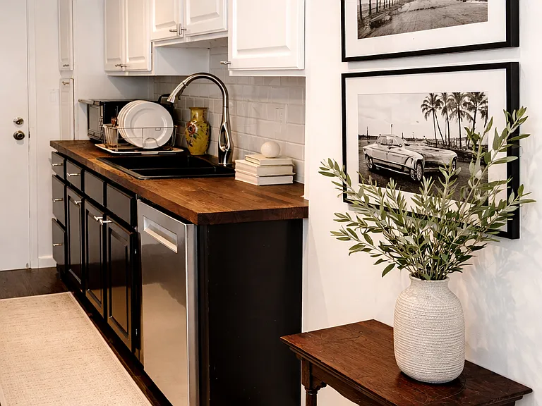 1221 N Kings Rd #301 — Photo 5