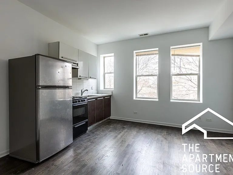 5054 N Winthrop Ave #201 — Photo 4