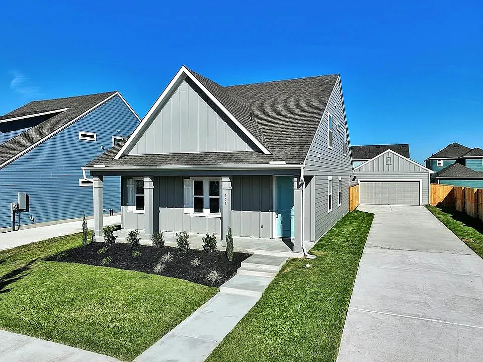 209 Cherry Blossom Ln