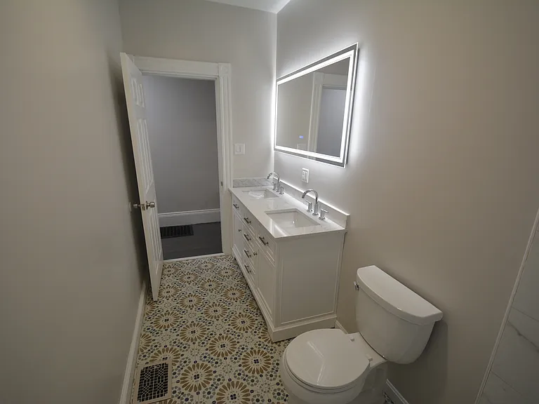 31 Claybourne St #1 — Photo 14